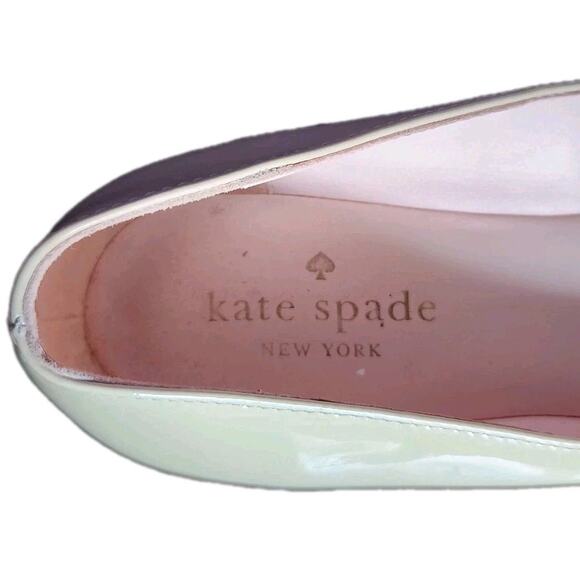 Kate Spade Patent Leather Pointed Toe Ballet Flat Shoes W/ Flowers Size 6.5 - Picture 6 of 7